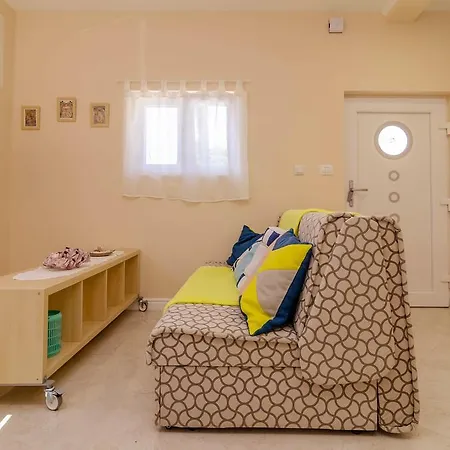 Appartement Beachfront House With Private Jacuzzi And Garden *