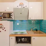 Beachfront House With Private Heated Jacuzzi And Garden Lägenhet