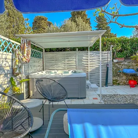 Beachfront House With Private Heated Jacuzzi And Garden