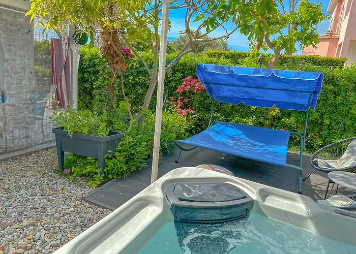 Beachfront House With Private Heated Jacuzzi And Garden * Zadar