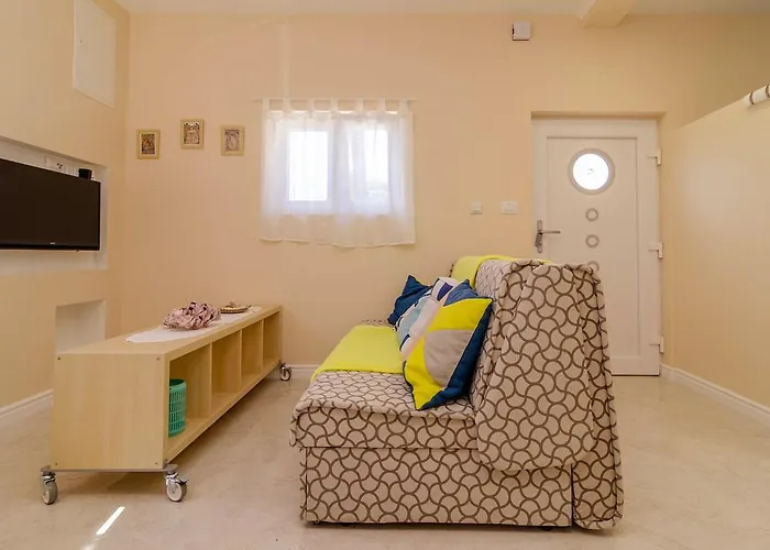 Apartamento Beachfront House With Private Heated Jacuzzi And Garden *