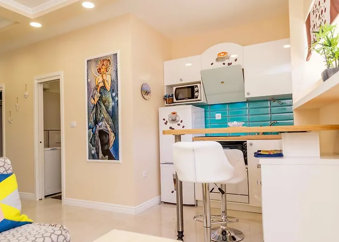 Apartamento Beachfront House With Private Heated Jacuzzi And Garden