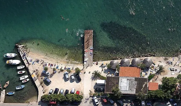 Beachfront House With Private Heated Jacuzzi And Garden * Zadar