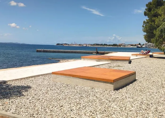 Apartamento Beachfront House With Private Heated Jacuzzi And Garden *